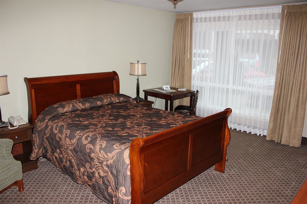 The Monticello Hotel Longview Bagian luar foto